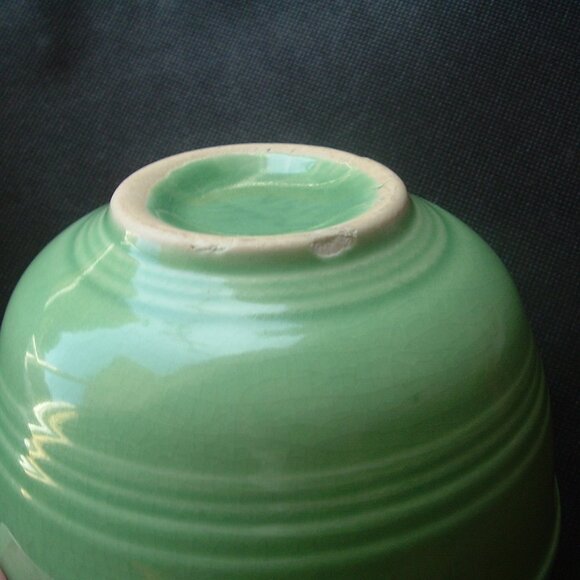 Vintage 1930's Green Sevilla USA 5" Pottery Bowl, Ringed Design - Picture 5 of 5
